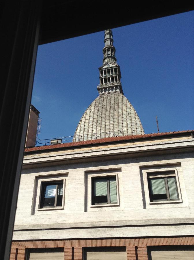 In The Center ,Under The Mole Antonelliana Apartman Torino Kültér fotó